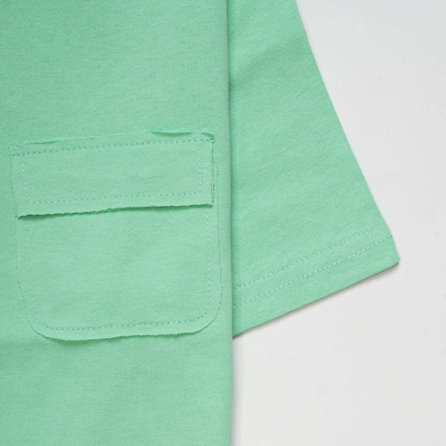 COMFORTABLE FIT T-SHIRT