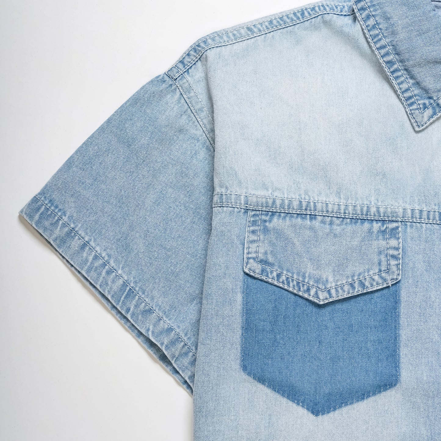 COMFORTABLE FIT DENIM SHIRT