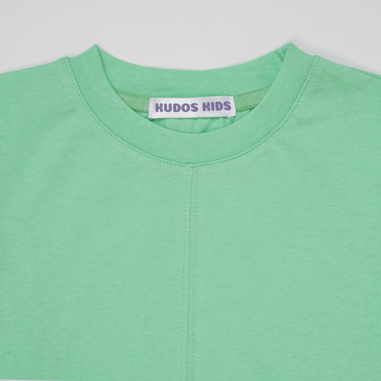 COMFORTABLE FIT T-SHIRT