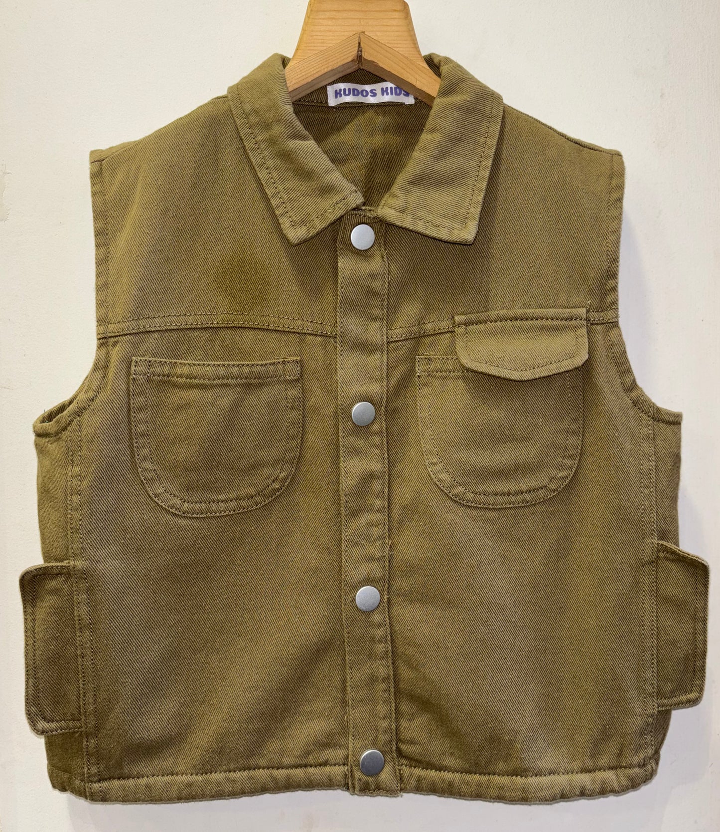 SLEEVLESS STRING JACKET OLIVE #121