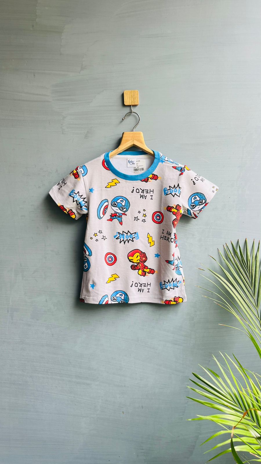 T-SHIRT #236 SUPERHERO